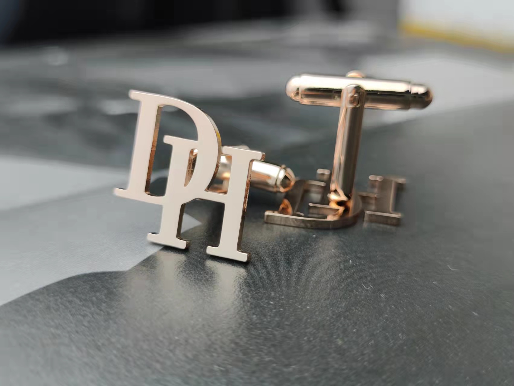 Custom Cufflinks for Mens Pers - Men'S Formal Wear For A Wedding avaliação e preço